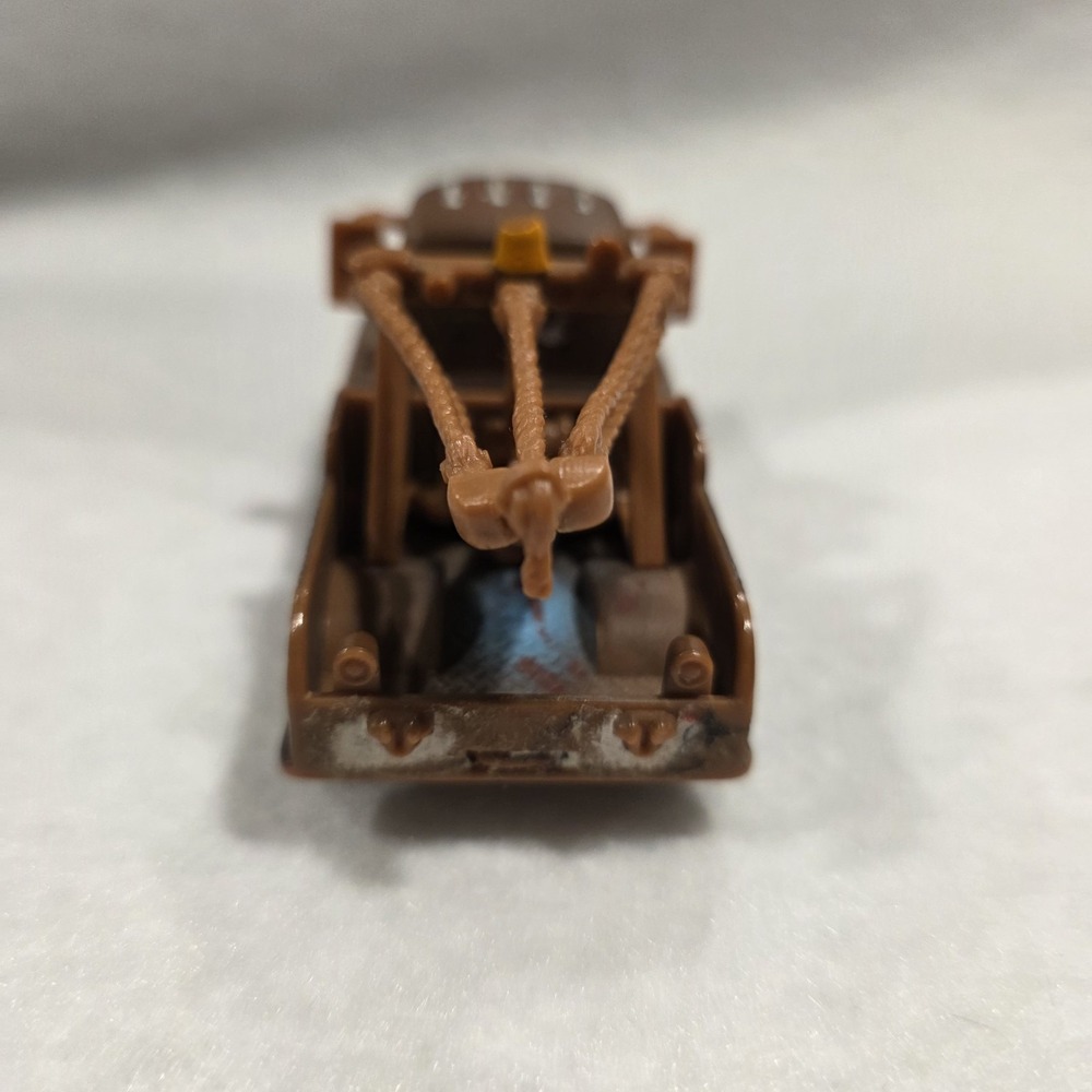 Disney Pixar Cars 2 Race Team Mater Tow Truck 3" Figure Diecast 1:55‎ V2798 - Picture 4 of 6